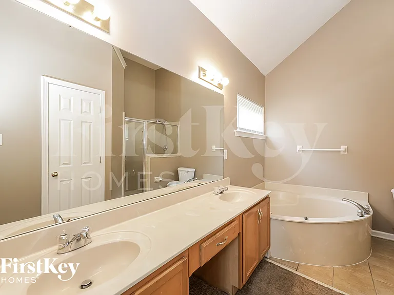3931 Neyland Valley Dr — Photo 8