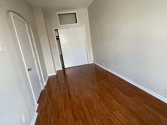3rd image of 238 Clinton Ave Floor 1