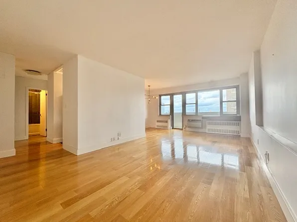 100 West 93rd Street image 4 of 25