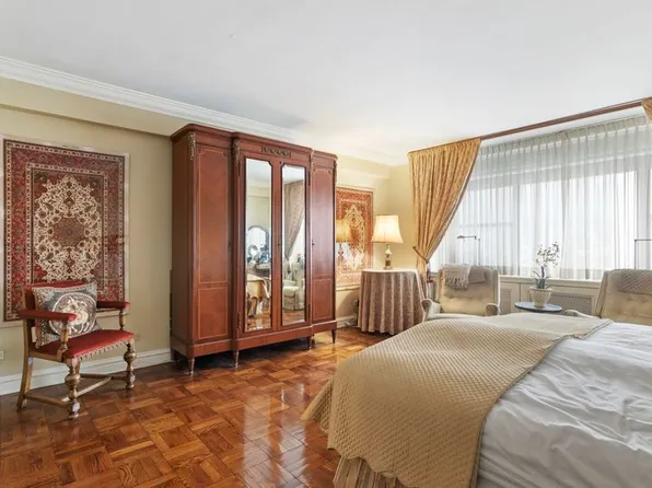 110 East 57th Street image 4 of 8