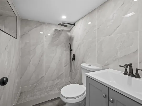 1130 East 42nd Street image 5 of 9