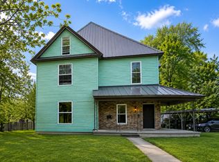 415 E McNair St APT 4, Versailles, MO 65084