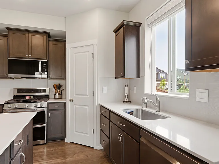 335 Belfair St SW — Photo 8