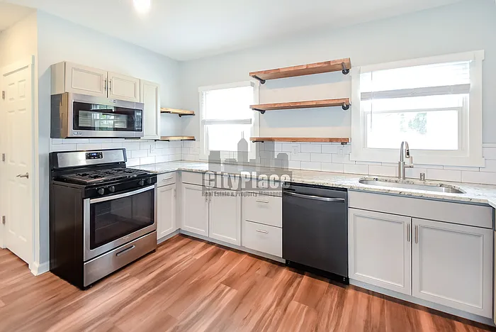 750 Cottage Ave — Photo 12