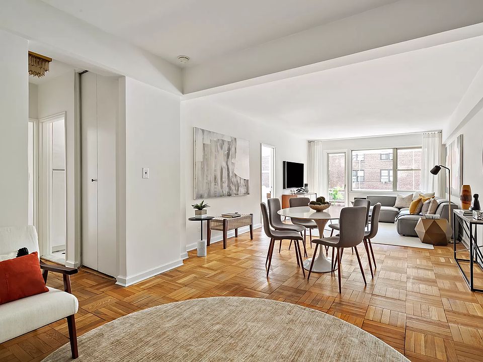 1st image of 40 E 9th St APT 4A