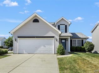 51 E Homefield Point Ct, O'Fallon, MO 63366