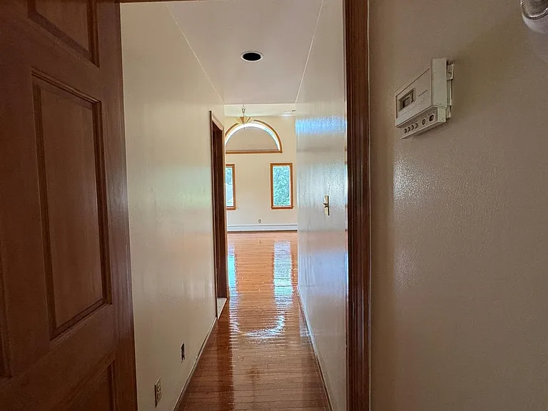 227 Beverly Rd — Photo 18