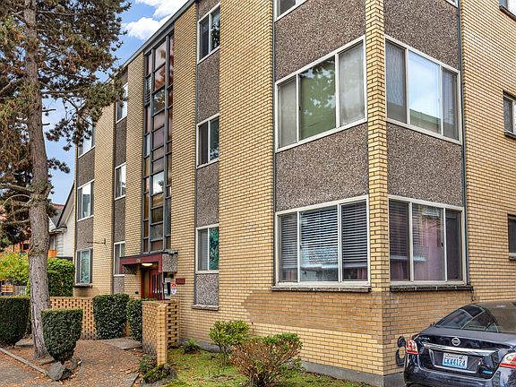 2nd image of 5017 15th Ave NE #8add16024