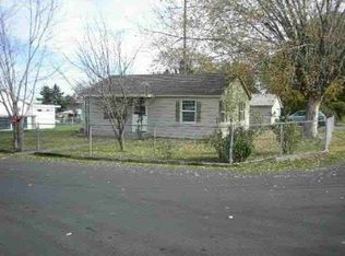 1204 NE Neel Loop, Kennewick, WA 99336