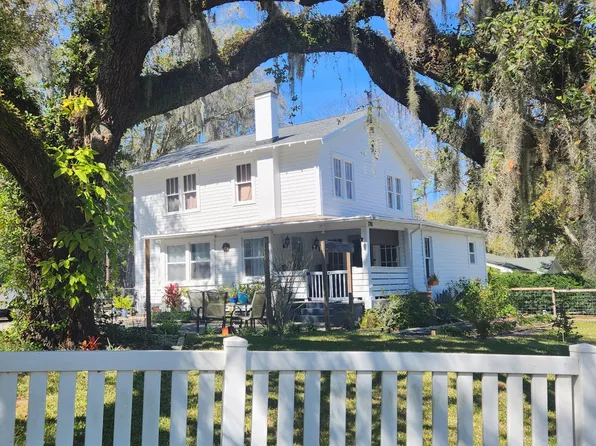 701 Howell Ave, Brooksville, FL 34601