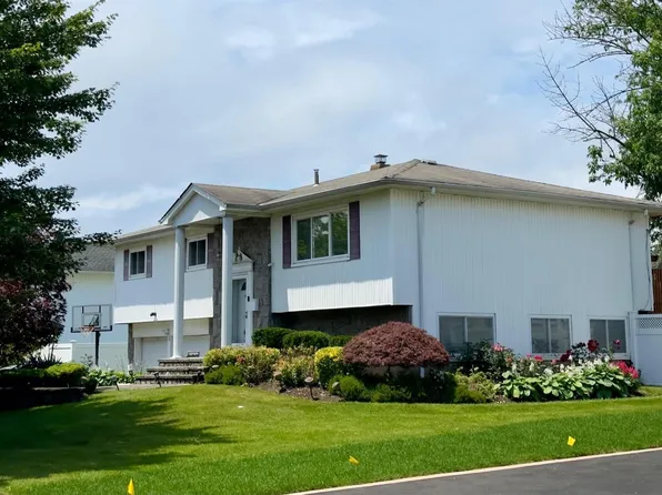 12 Rockland Drive, Jericho, NY 11753