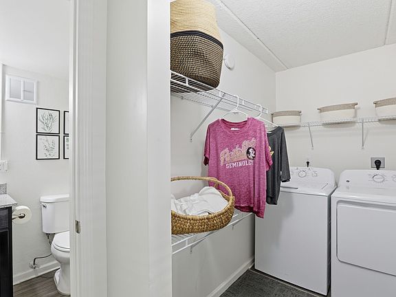 Enjoy the Convenience of an In-Unit Washer and Dryer at Legacy Student Living