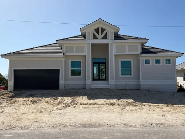 488 Capri Ct, Marco Island, FL 34145