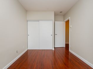 928 Beatty St #3701, Vancouver, BC V6Z3G6