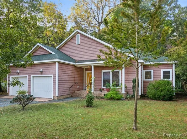 106 Lafayette Rd, Yorktown, VA 23690