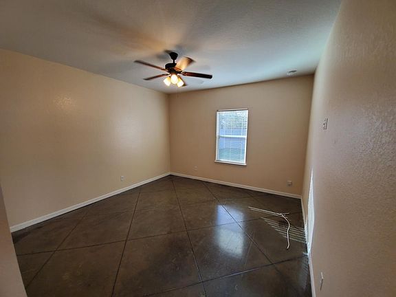 5th image of 2925 Whispering Trails Dr
