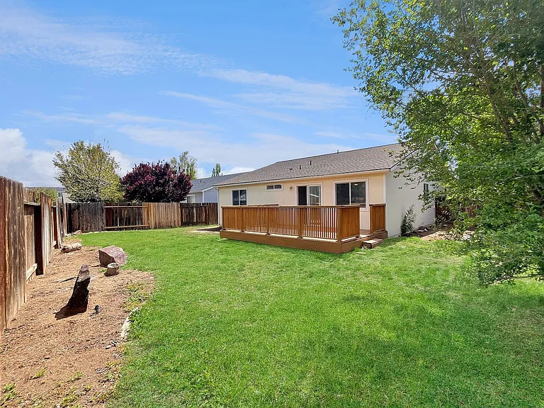 10025 Shooting Star Ct — Photo 24
