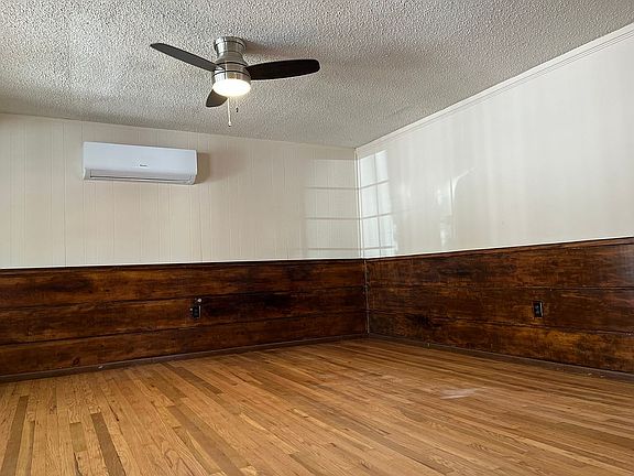 living room w mini split