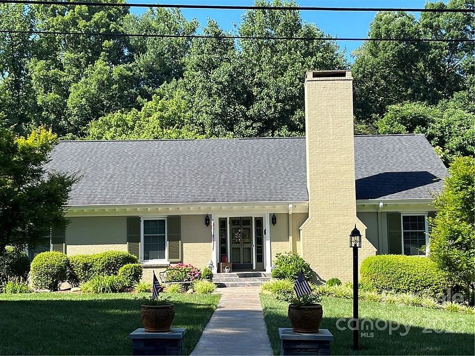 1st image of 135 Pearson Dr