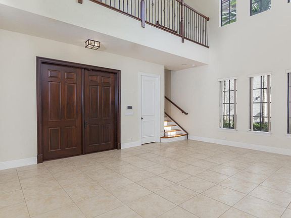 4th image of 6986 Spyglass Ave