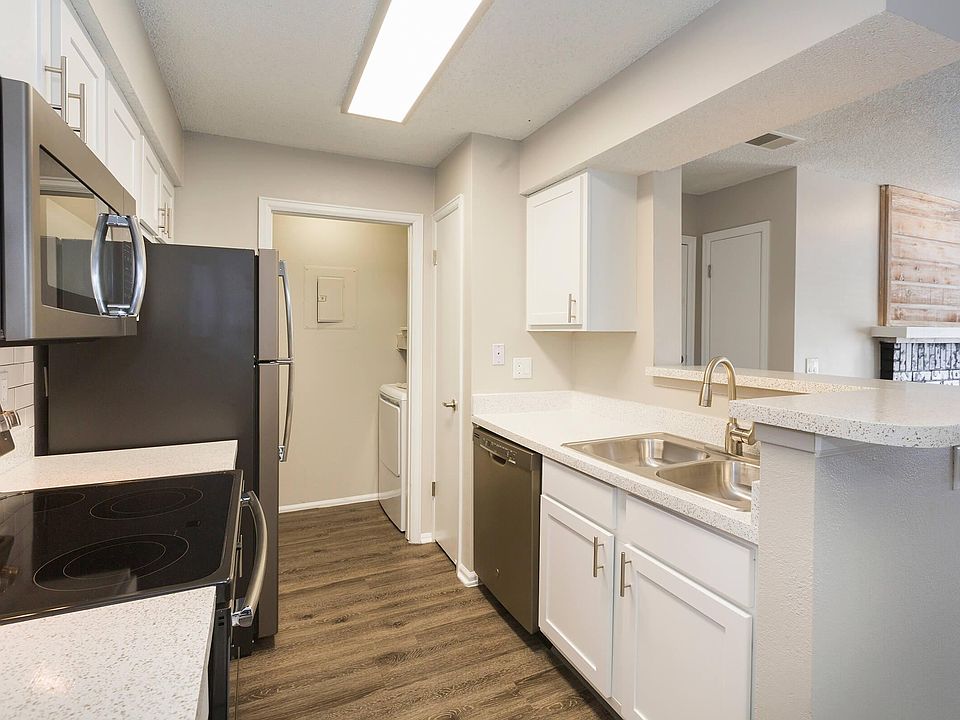 1st image of 6236 Twin Oaks Dr #2271