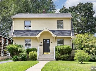 226 Zabriskie Pl, New Milford, NJ 07646