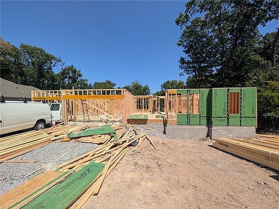 3rd image of 24 Smart Ln