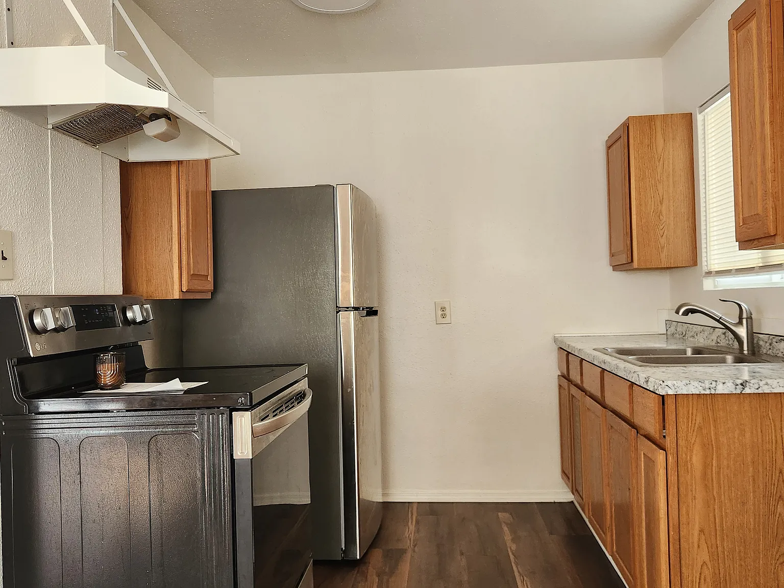 4 bed, 1425 sqft, $2,750 — Photo 2