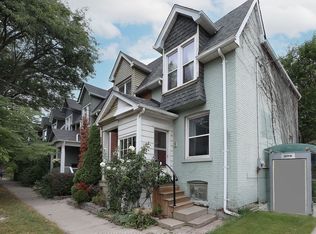1 Lockwood Rd, Toronto, ON M4L3M7
