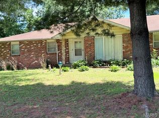 1874 Lake Henry Ave, Mulberry Grove, IL 62262