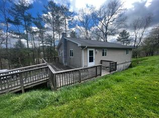 118 Bunny Ln, Beaver, WV 25813