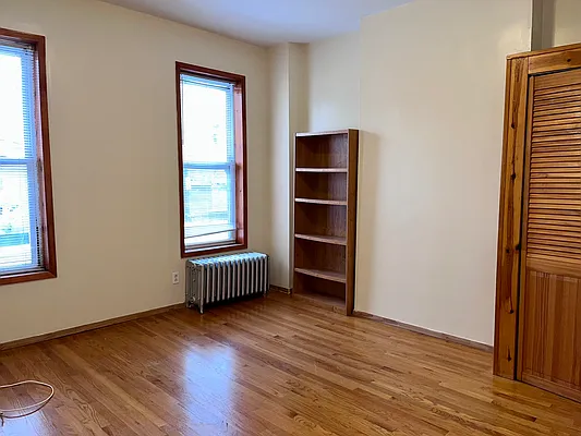 Rented by Compass | media 9