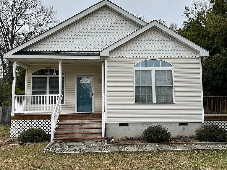 106B Berkley St — Photo 3
