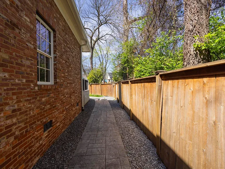 5904 Old Harding Pike — Photo 35