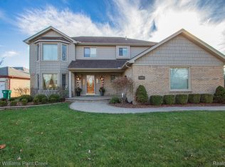 52412 Stag Ridge Dr, Macomb, MI 48042