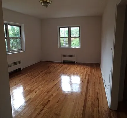 Rented by Talent Real Estate Inc. | media 32