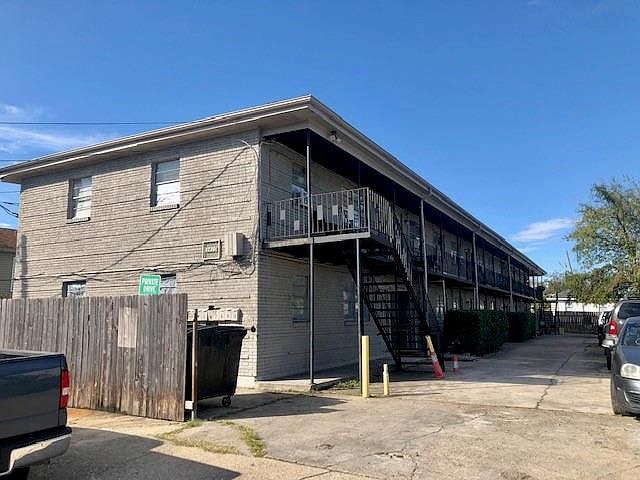 1st image of 3419 Clara St