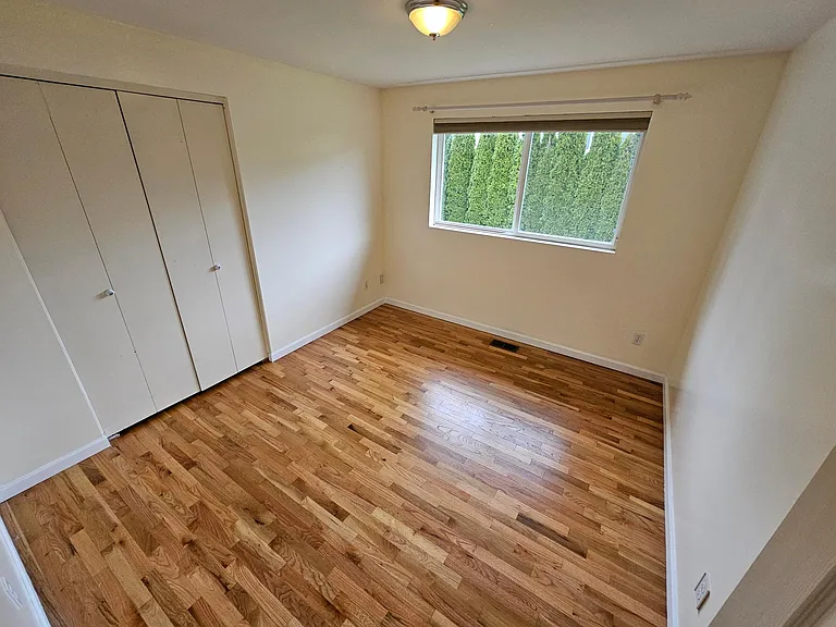 12151 SE 15th St — Photo 13