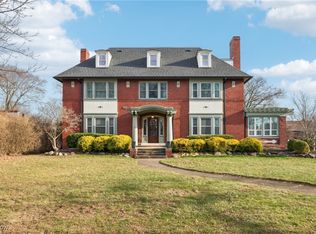 11006 Lake Ave, Cleveland, OH 44102