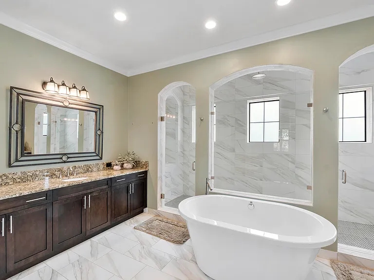 11525 NW 81st Pl — Photo 35