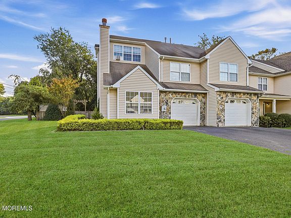 3rd image of 256 Moses Milch Drive