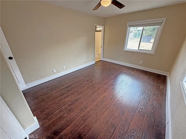 810 Pine St — Photo 10