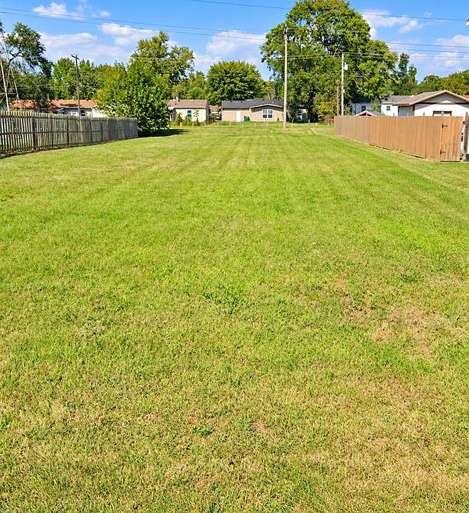 1st image of 2225 Hunters Point Dr
