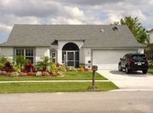 12864 Meadowbreeze Dr, Wellington, FL 33414
