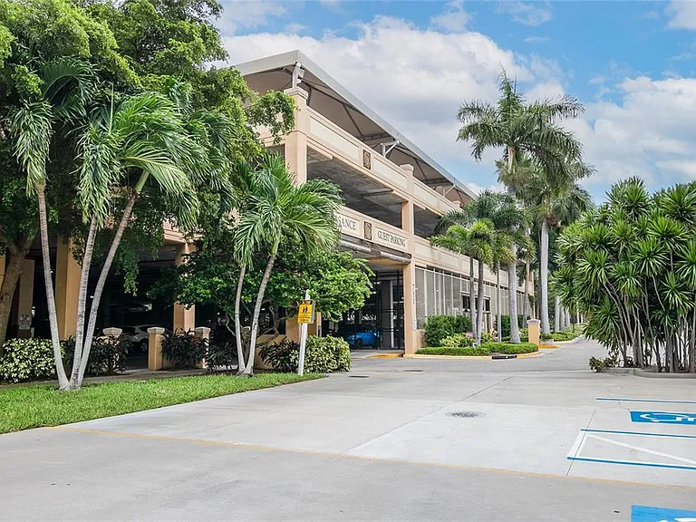 750 N Tamiami Trl #708 — Photo 43