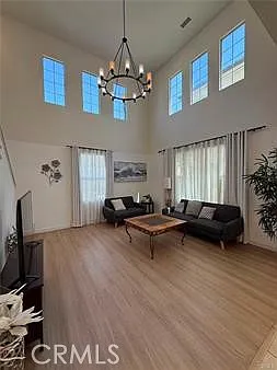 4 bed, 3.5 bath, 2000 sqft, $6,500 — Photo 2