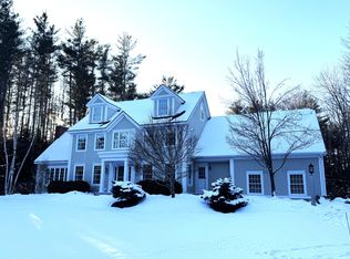 8 Streamwood Ln, Falmouth, ME 04105