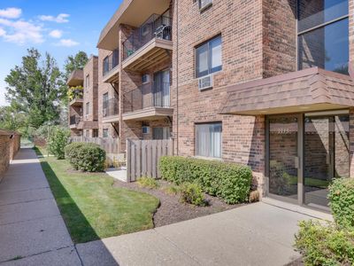 3617 Central Rd APT 203, Glenview, IL, 60025
