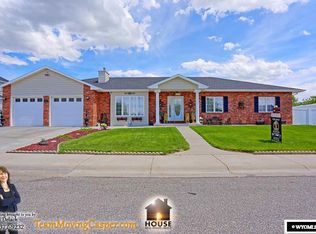 1423 Heathrow Ave, Casper, WY 82609