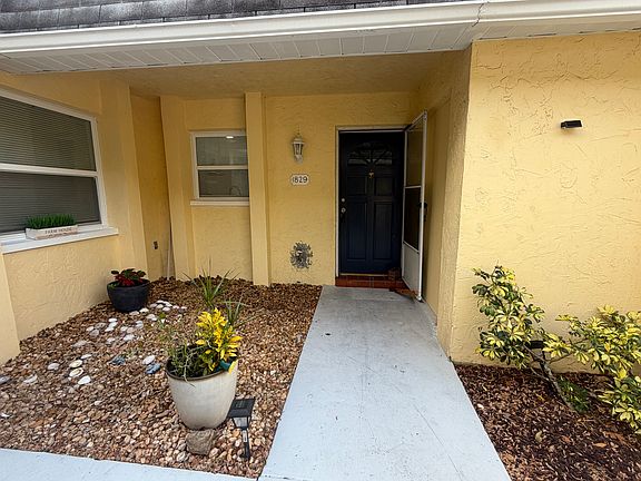 4th image of 1829 East Dr